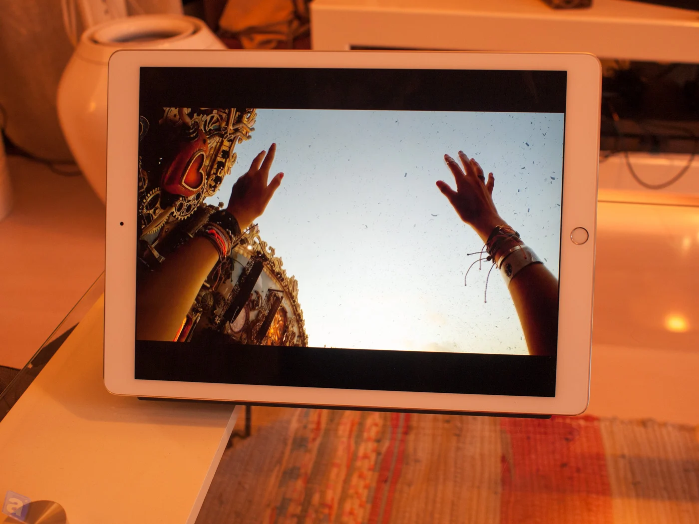 iPad Pro 12インチで4K動画観るのが楽しいのでおすすめの動画をいくつか紹介してみる
