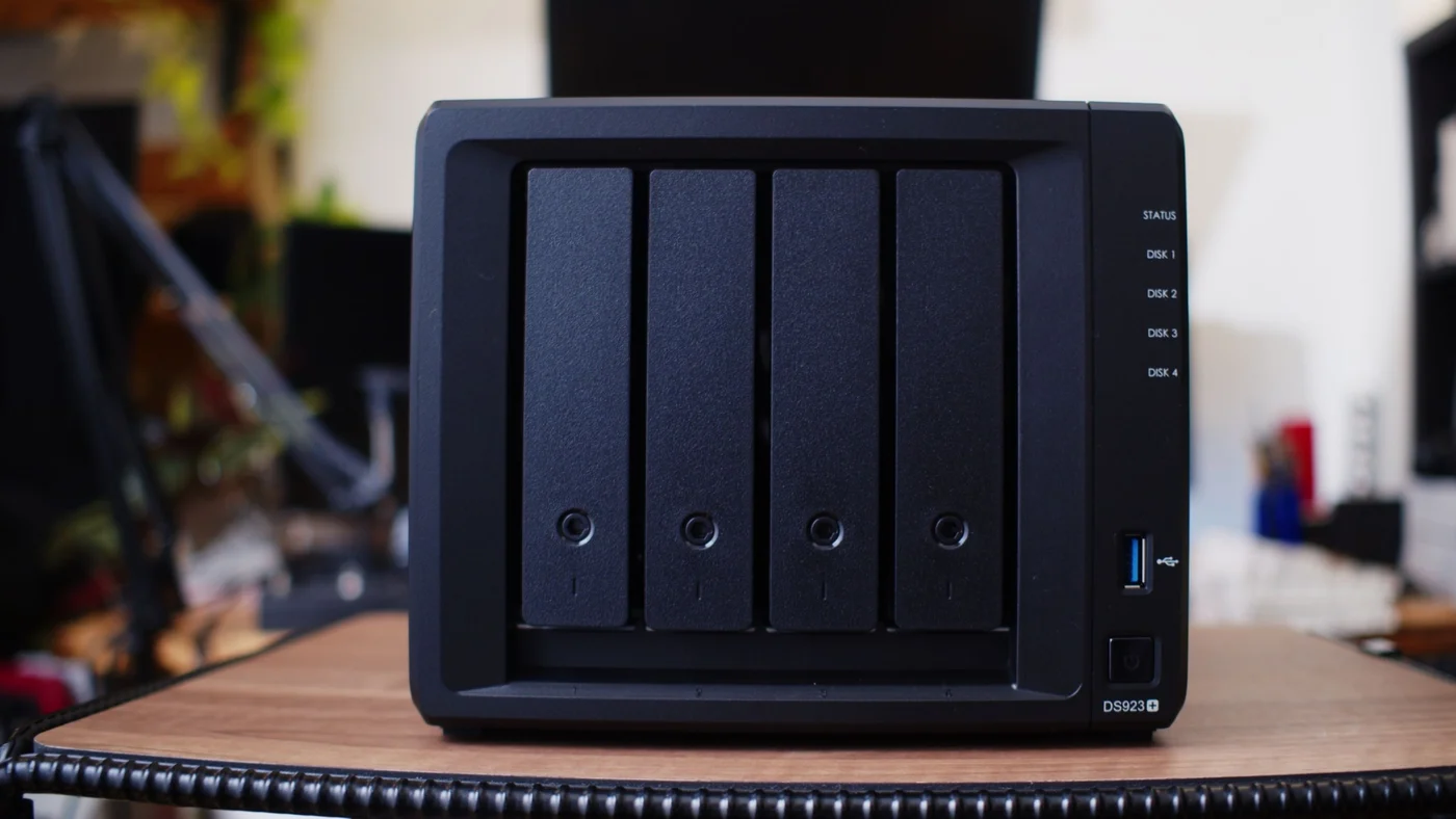 SynologyのNASでやっと理想のデータバックアップができるようになった