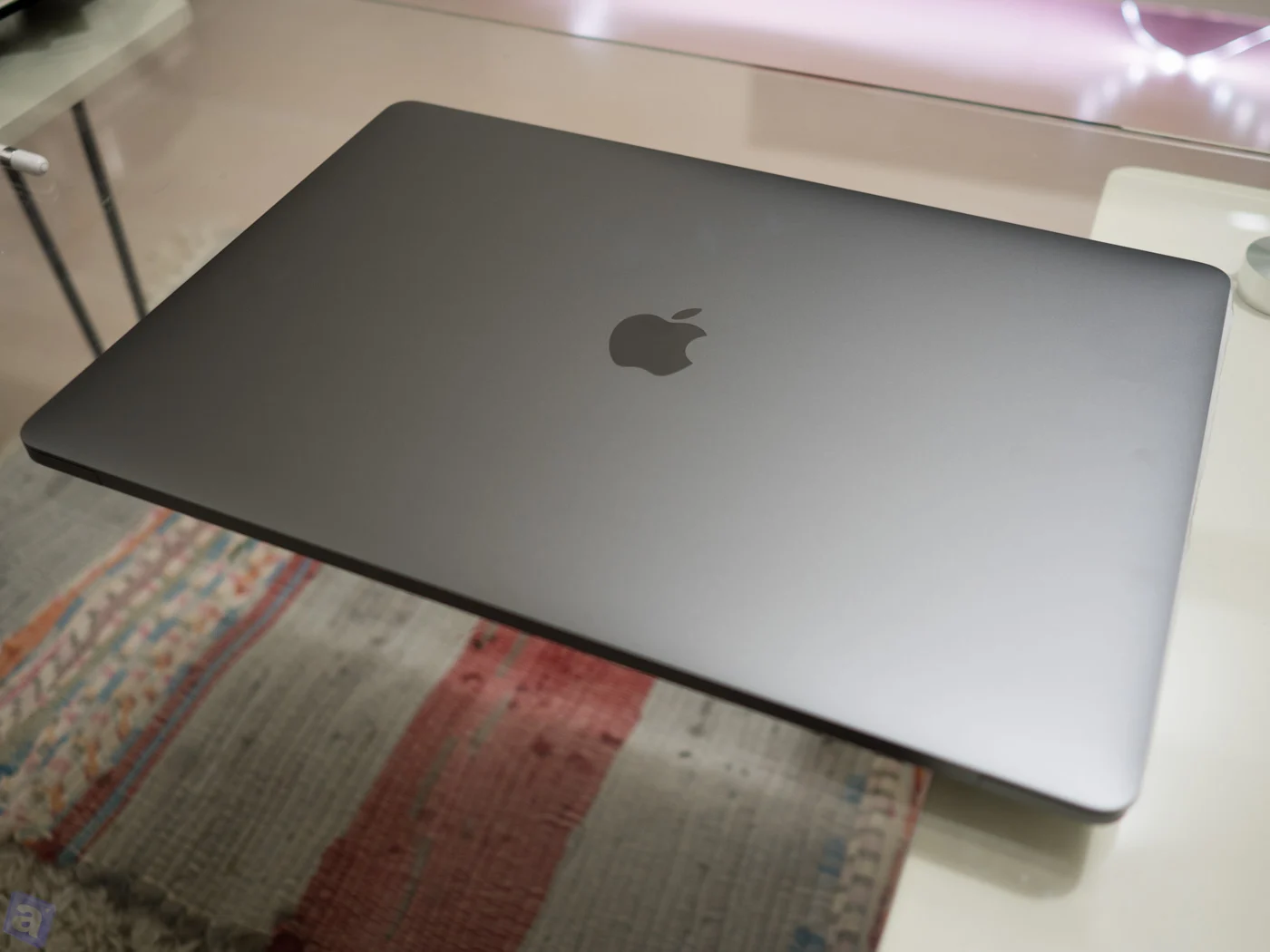 Macbook Pro with Touch Bar はワクワクする