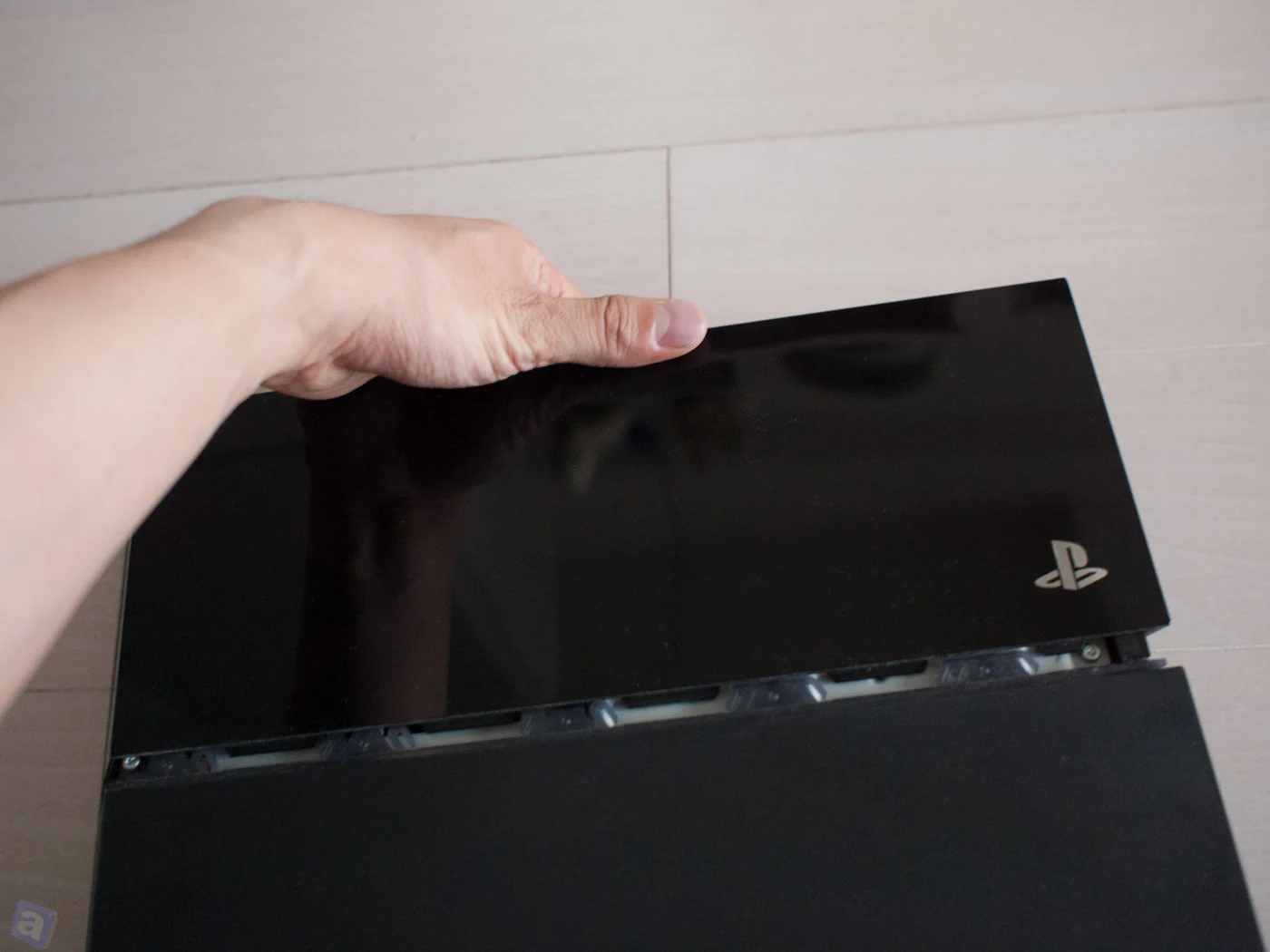 PS4のハードディスクを1TBに交換した
