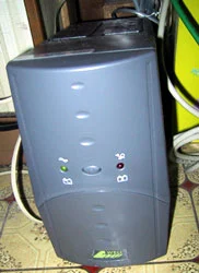 UPS設置でサーバー一時停止してました