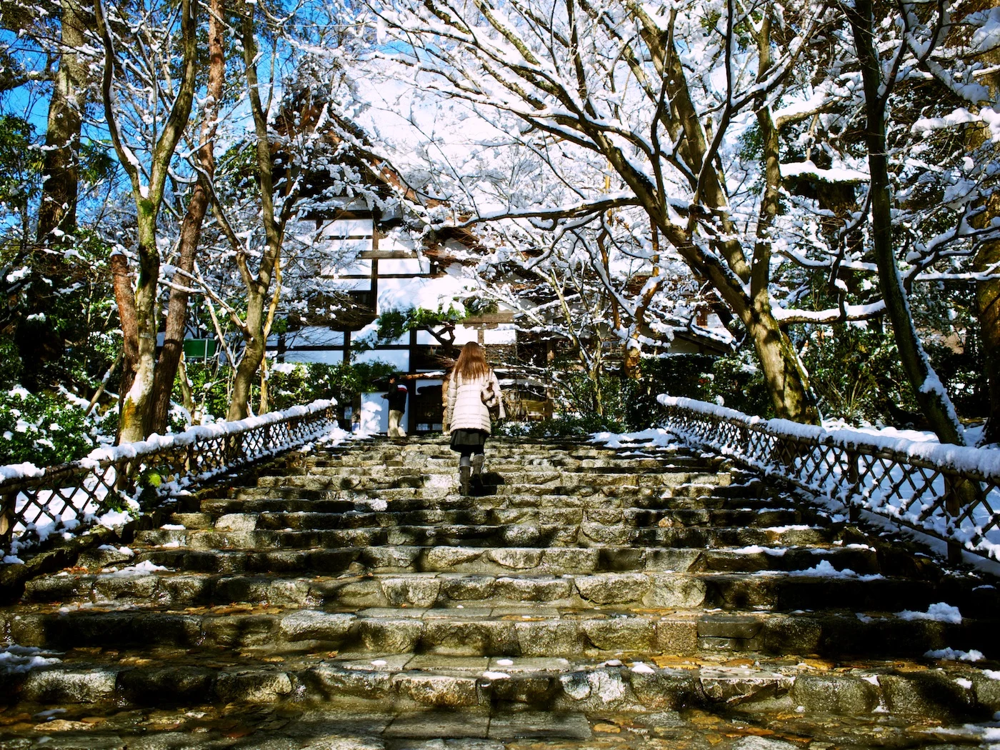 雪の階段