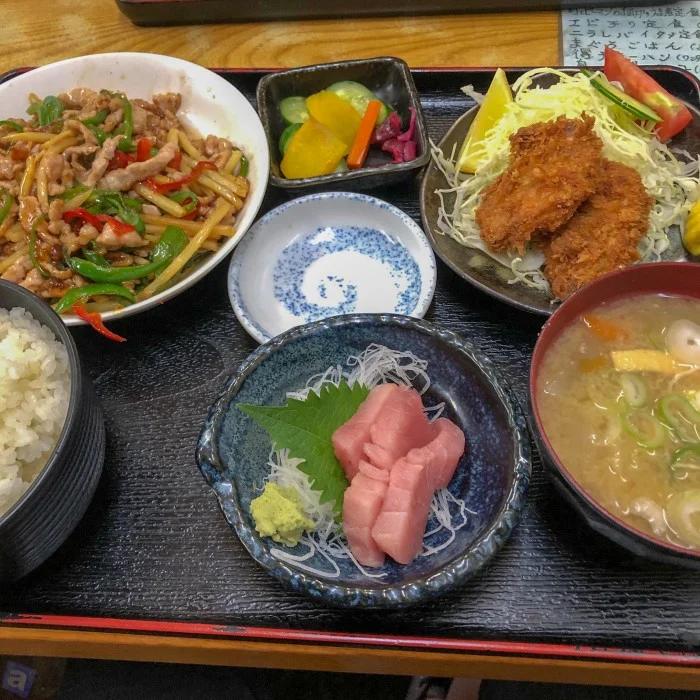 いろいろついてます