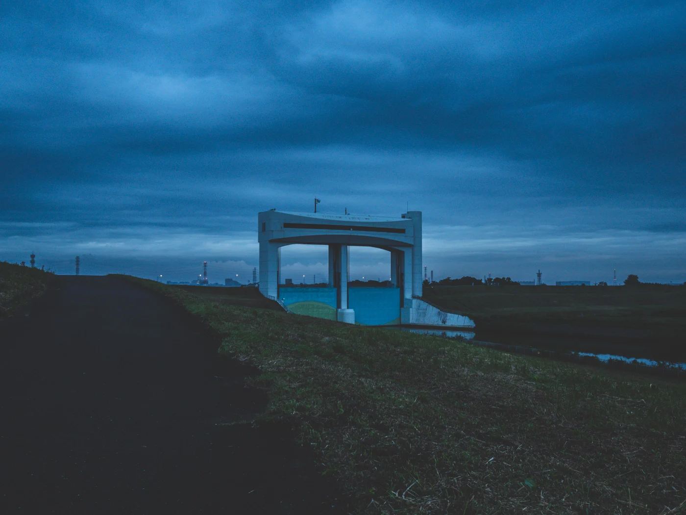 朝霧水門