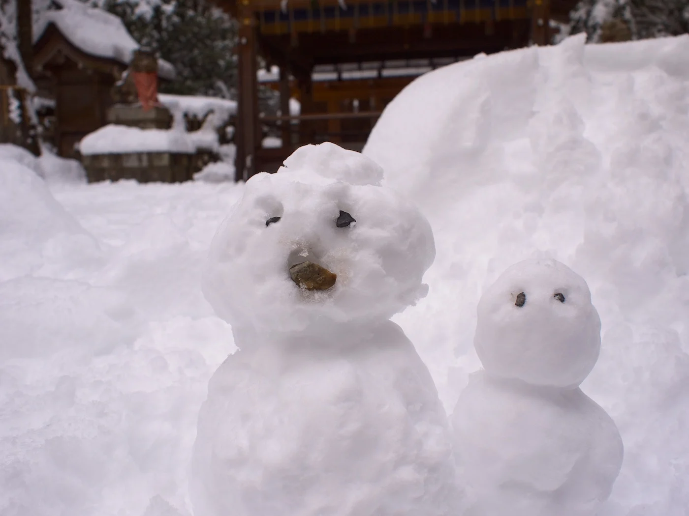 やっぱりあちこちに雪だるま