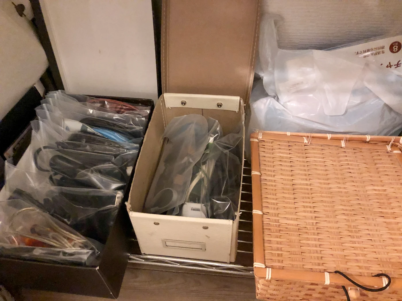 大阪に住む その3 ケーブルを包装する